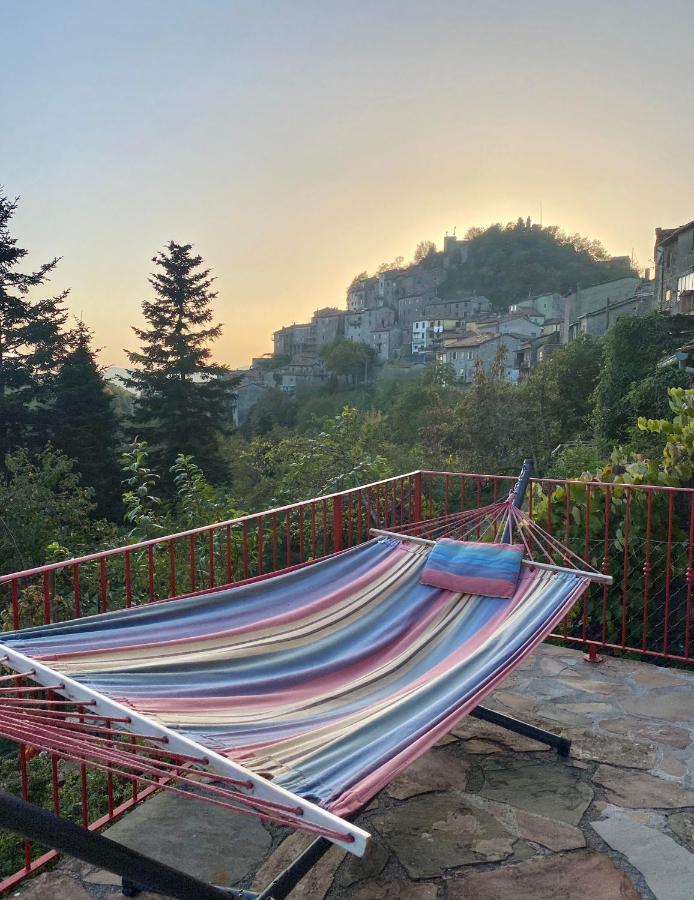 Deliziosa Casetta Sull'Appennino Toscano Montefegatesi Exteriér fotografie